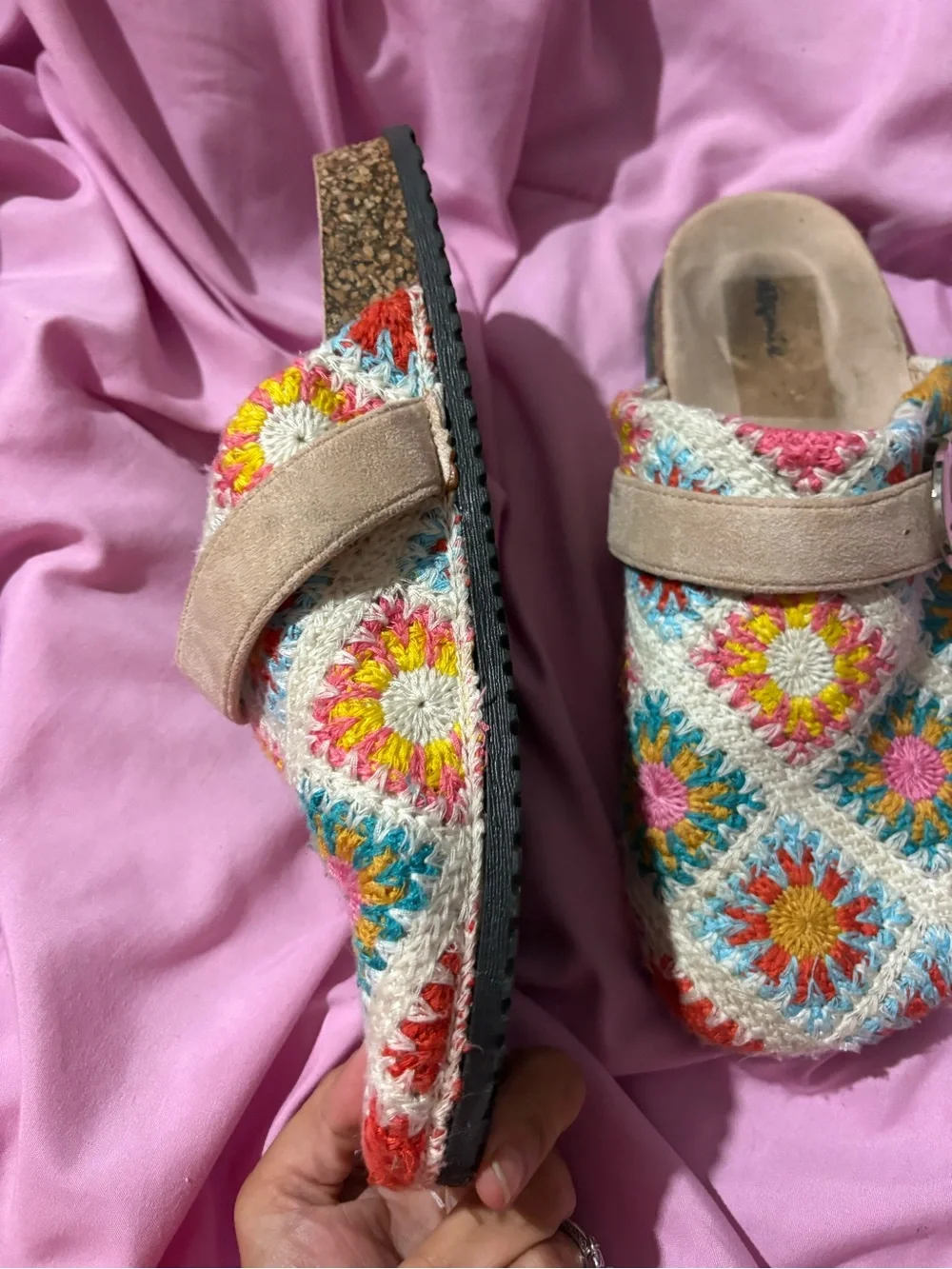 Crochet retro 70s Pattern Slip-On Clogs in Multicolor - Picture 3 of 9